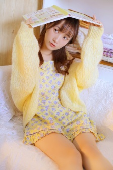 三块广告牌